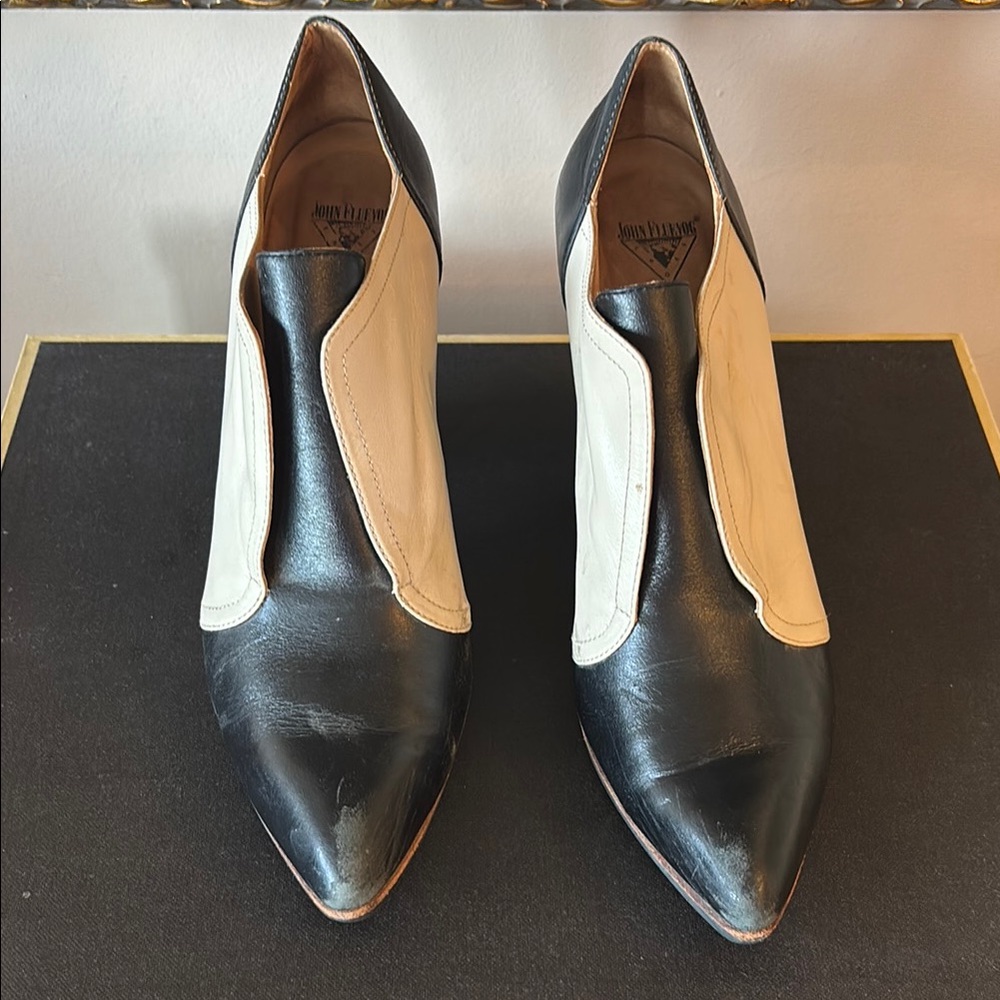 John Fluevog Cream and Black Heels with Elegant Design